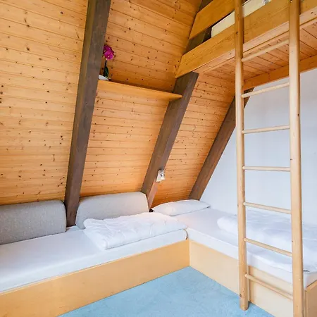 Ferienwohnpark Nurdachhaus Typ 8 Tatil Evi Immenstaad am Bodensee